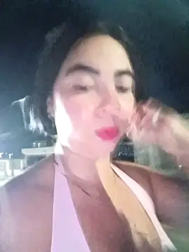 Snapshot of KathaDanger chatting on 10.16.25 KathaDanger online show from 10.16.25