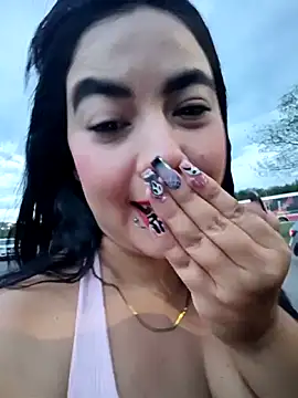 Snapshot of KathaDanger chatting on 10.18.25 KathaDanger online show from 10.18.25