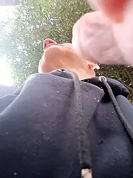 Snapshot of sasi_luna chatting on 11.14.25 sasi luna online show from 11.14.25