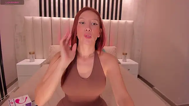 MiaFarrell  online show from 03.01.25