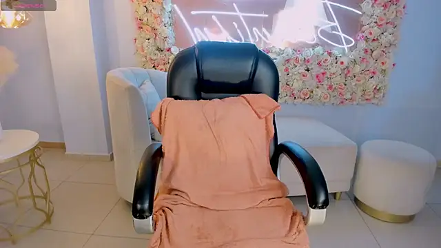 IsabelBornner online show from 02.12.25