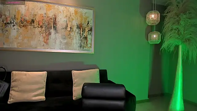 Snapshot of BellaCarteer_ chatting on 03.18.25 BellaCarteer online show from 03.18.25