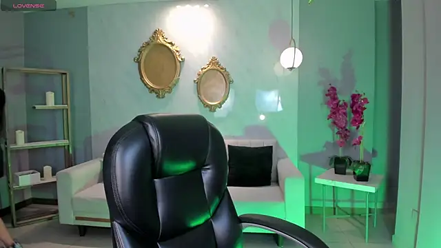 Snapshot of BellaCarteer_ chatting on 02.26.26 BellaCarteer online show from 02.26.26