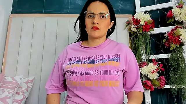 Snapshot of africa_holmes chatting on 10.08.25 africa holmes online show from 10.08.25