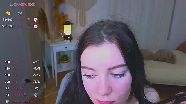 Snapshot of Lana__Cute_ chatting on 01.25.25 Lana Cute online show from 01.25.25