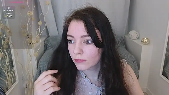 Snapshot of Lana__Cute_ chatting on 01.29.25 Lana Cute online show from 01.29.25