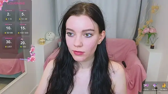 Snapshot of Lana__Cute_ chatting on 02.25.25 Lana Cute online show from 02.25.25