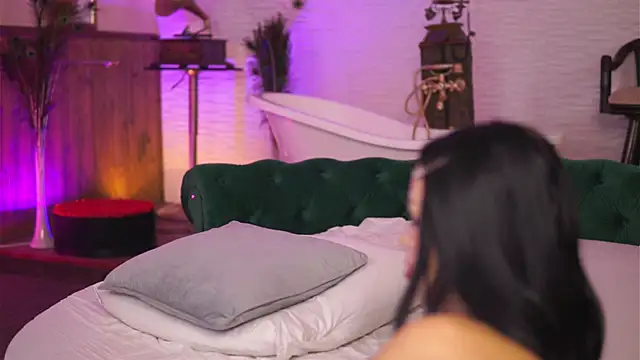 Jenna Day online show from 03.02.25