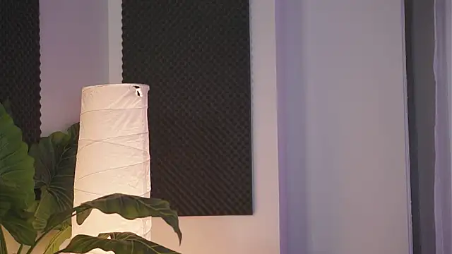 Jenna Day online show from 10.04.25