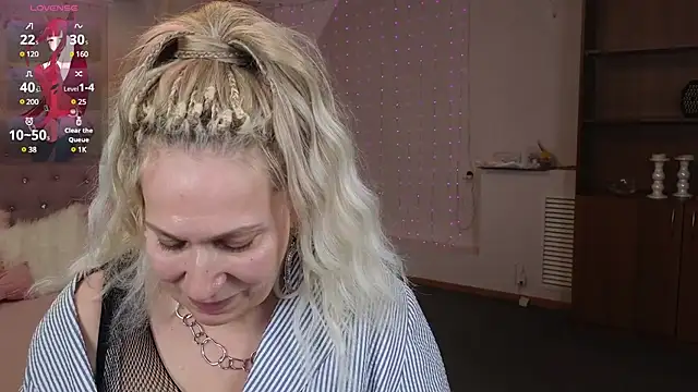 Snapshot of Penelope_Pinky chatting on 02.06.25 Penelope Pinky online show from 02.06.25