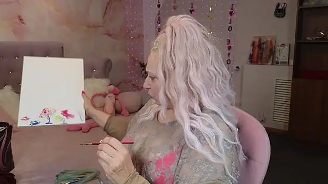 Snapshot of Penelope_Pinky chatting on 03.13.25 Penelope Pinky online show from 03.13.25