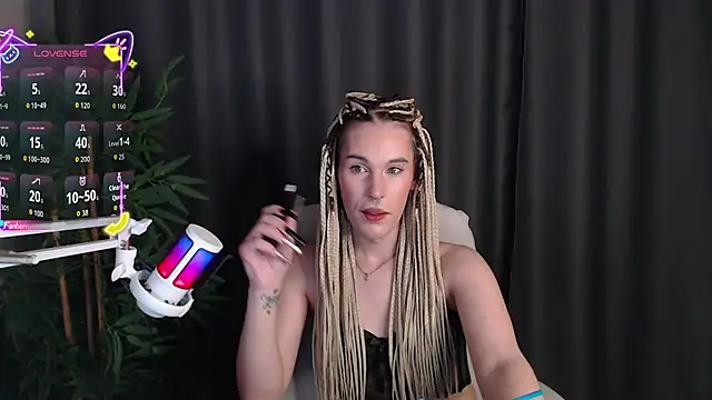 Cassie Bae online show from 12.02.25