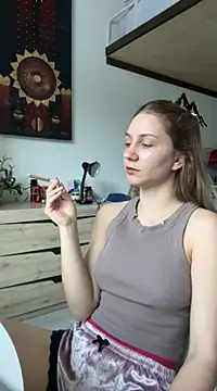 Snapshot of mi_michelle chatting on 01.11.25 mi michelle online show from 01.11.25