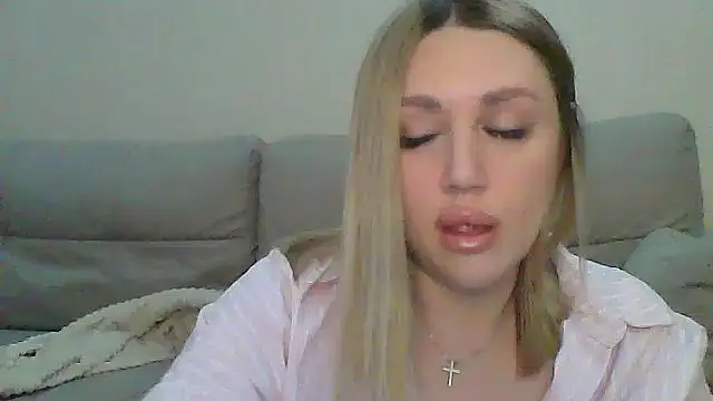 VickyLove047 online show from 09.15.25