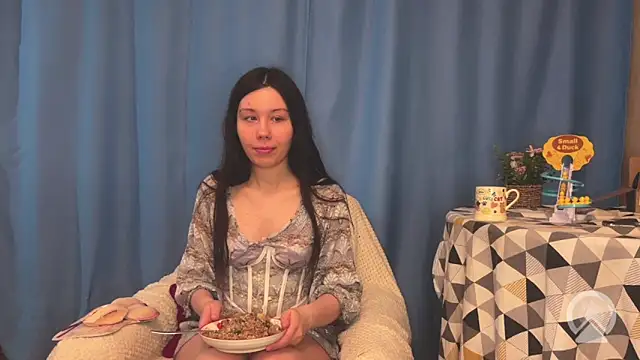 pink pikachu  online show from 04.12.26