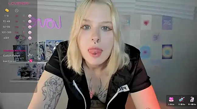 tender kiitty online show from 01.18.25