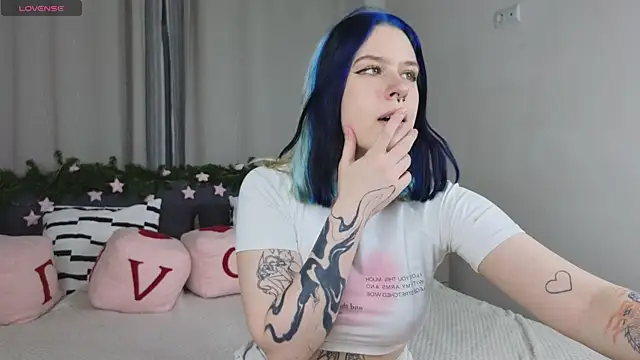 tender kiitty online show from 12.20.25