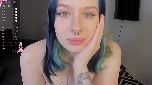 Snapshot of tender_kiitty chatting on 02.04.26 tender kiitty online show from 02.04.26