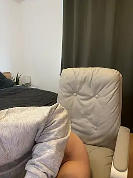 AnnyBelleX online show from 01.04.25