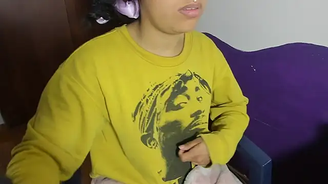 Natymontiell  online show from 12.21.24