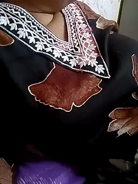 sunita-doll online show from 12.21.25