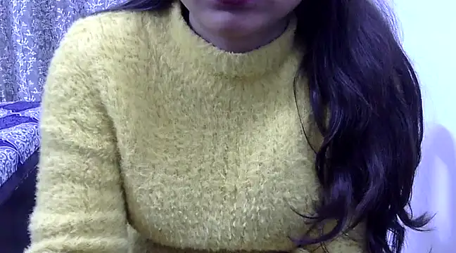 hot  surbhi online show from 01.19.25