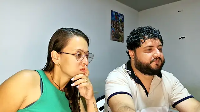 Snapshot of Paloma_Desire chatting on 12.23.24 Paloma Desire online show from 12.23.24