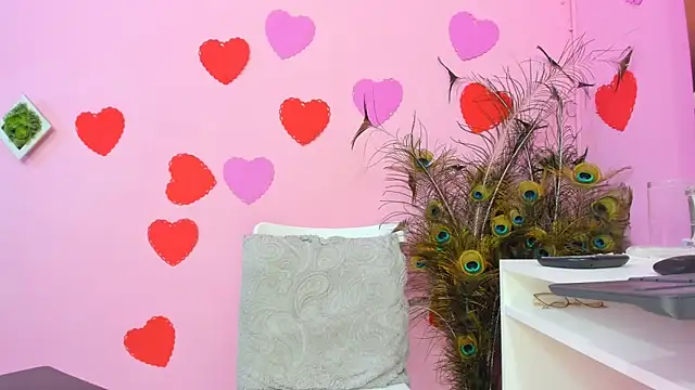 miss--flora online show from 03.09.25