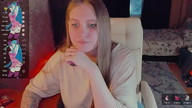 Snapshot of Alice_Dreamgirl_ chatting on 12.16.24 Alice Dreamgirl online show from 12.16.24