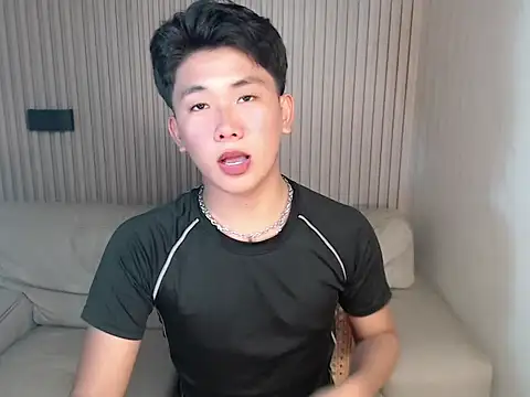 Snapshot of dangerzone0122 chatting on 12.03.25 dangerzone0122 online show from 12.03.25