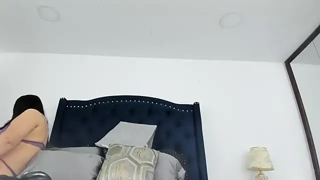 Snapshot of hotmature1 chatting on 11.14.25 hotmature1 online show from 11.14.25