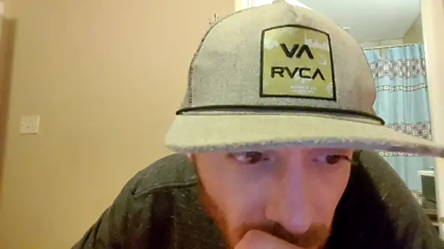 Huntzg23 online show from 12.15.25