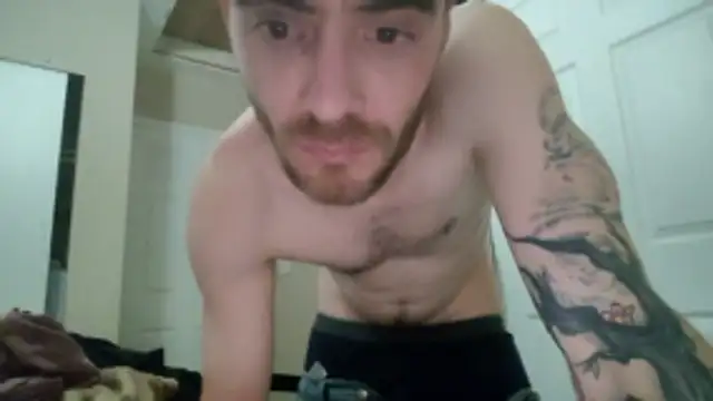 Huntzg23 online show from 01.18.26