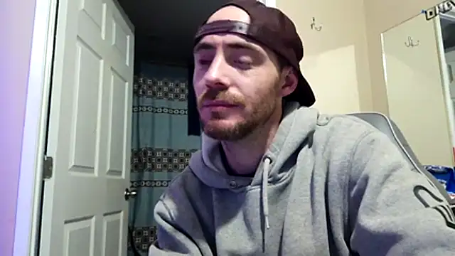 Huntzg23 online show from 04.26.26