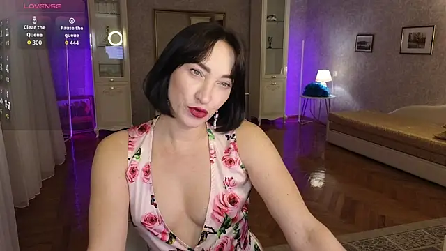 AnneHaddaway online show from 11.20.25