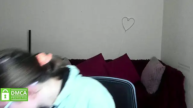 Alicia redfollow online show from 10.27.25