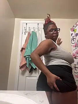 Snapshot of kiaxkiaa chatting on 12.16.24 kiaxkiaa online show from 12.16.24