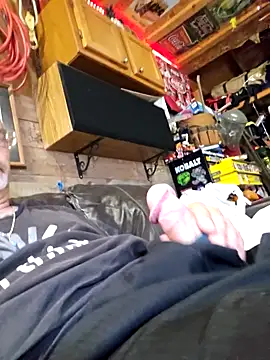 tileguyyy online show from 09.12.25