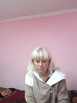 sakura blonde online show from 09.28.25