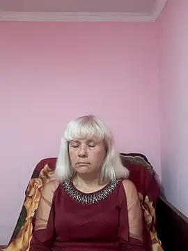 Snapshot of sakura_blonde chatting on 12.04.25 sakura blonde online show from 12.04.25