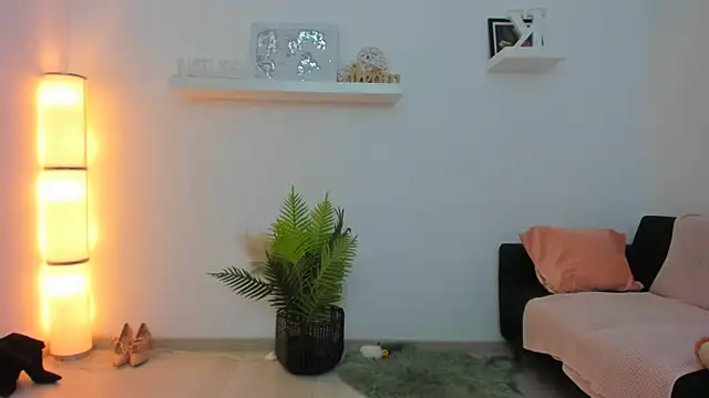 Snapshot of Julya_Anna chatting on 01.27.25 Julya Anna online show from 01.27.25