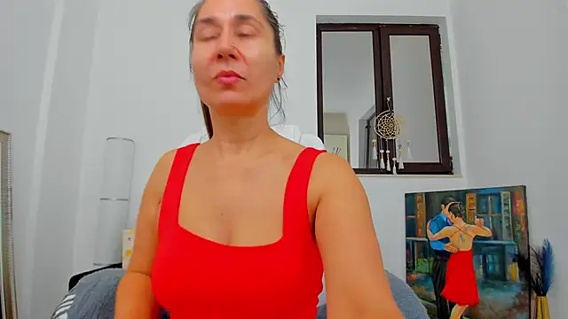 Snapshot of Julya_Anna chatting on 11.05.25 Julya Anna online show from 11.05.25