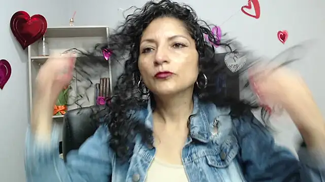 Snapshot of arianna_ros3 chatting on 02.24.25 arianna ros3 online show from 02.24.25