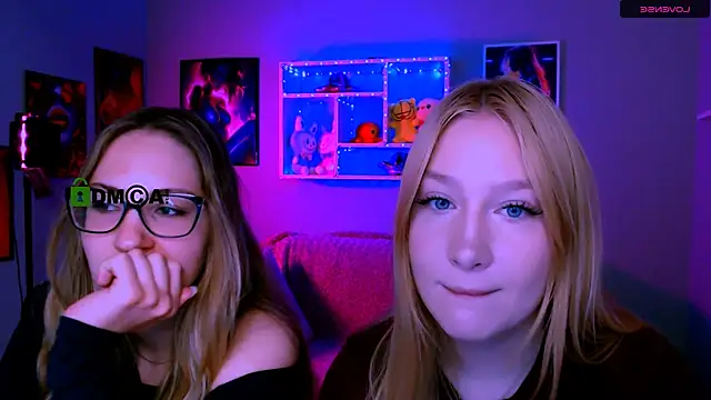 playful sophie online show from 04.15.26