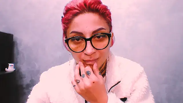 Lucky Deniz online show from 11.30.25