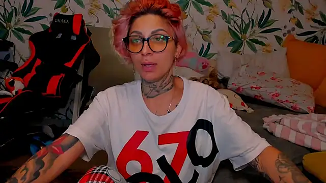 Lucky Deniz online show from 12.13.25