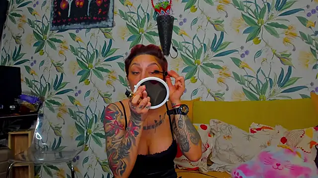 Lucky Deniz online show from 02.04.26