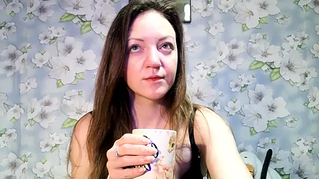 Snapshot of KattyLuuu chatting on 01.11.25 KattyLuuu online show from 01.11.25