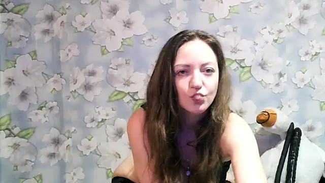 Snapshot of KattyLuuu chatting on 02.09.25 KattyLuuu online show from 02.09.25