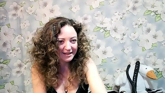 Snapshot of KattyLuuu chatting on 03.19.25 KattyLuuu online show from 03.19.25